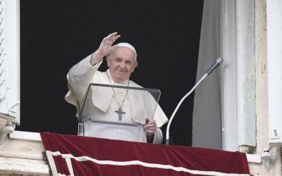 Papa Francisco | Quien escucha a los otros sabe escuchar también al Señor