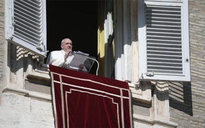 Papa Francisco | celebrar la Santísima Trinidad no es solo un ejercicio teológico, sino una revolución de nuestra manera de vivir con los demás y para los demás