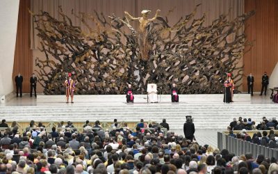 PAPA FRANCISCO | Pidamos al Espíritu Santo que nos haga más conscientes, ungidos por Él