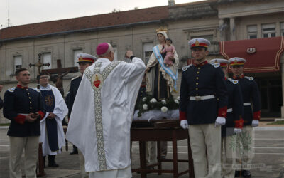 BUENOS AIRES | Fue coronada, entronizada y bendecida la Virgen del Carmen Patrona y Generala del Ejército de los Andes en la Capilla del CMN por Mons. Santiago Olivera