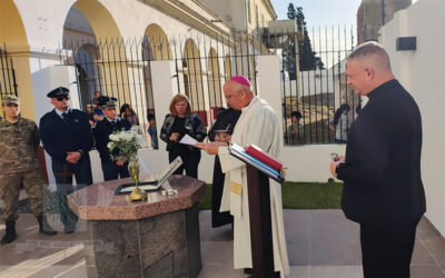 CÓRDOBA | En la Parroquia Ntra. Sra. de Loreto Mons. Olivera bendijo el Cinerario